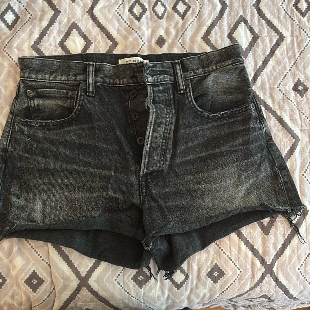 Moussy black denim short